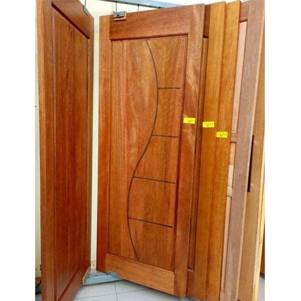 Porta Nepasi Cedro 80x2,10 Ref 96